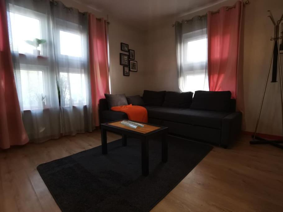 Апартаменты N1 F2 40M2 Avec Petit Jardin Эрувиль-Сен-Клер Экстерьер фото