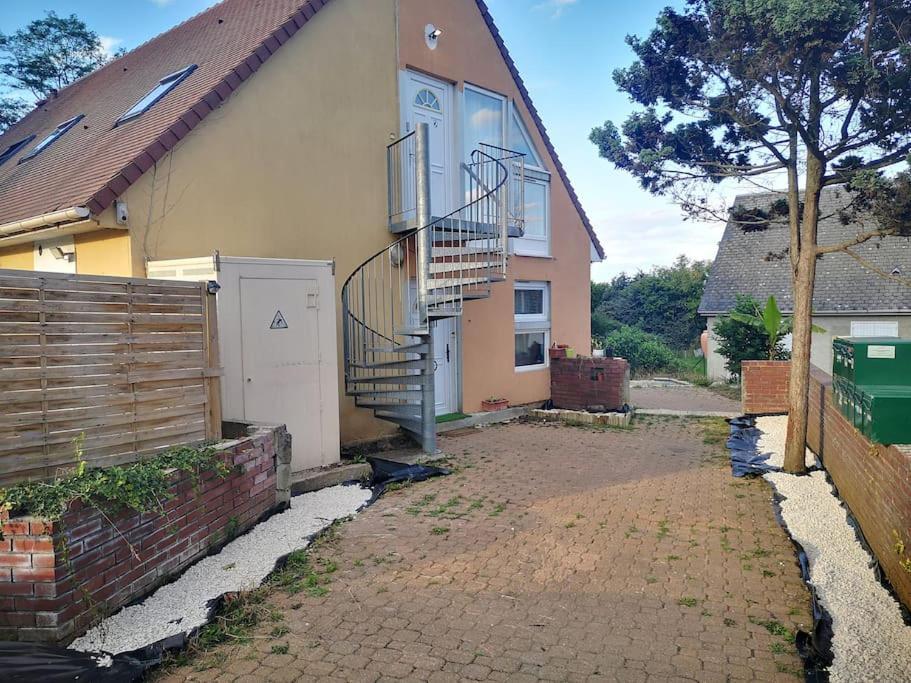 Апартаменты N1 F2 40M2 Avec Petit Jardin Эрувиль-Сен-Клер Экстерьер фото